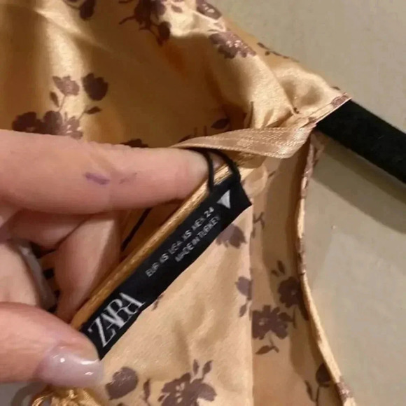 Zara Ling sleeve cropped printed shirt - Picture 7 of 8